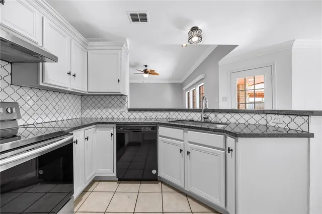 $295,900 | 2094 Sweetbay Drive, Ingleside, TX 78362