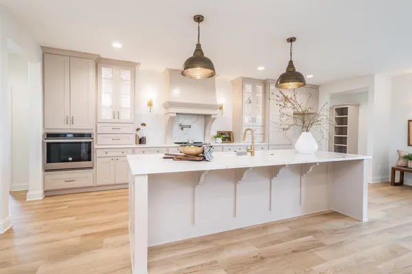 $750,000 | 11925 West 39th St/ Macarthur Wichita Ks 67215, Wichita, KS 67215