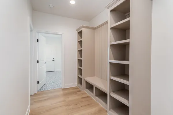 $750,000 | 11925 West 39th St/ Macarthur Wichita Ks 67215, Wichita, KS 67215