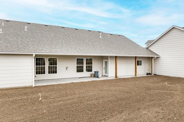 $750,000 | 11925 West 39th St/ Macarthur Wichita Ks 67215, Wichita, KS 67215