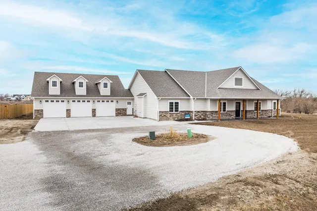 $750,000 | 11925 West 39th St/ Macarthur Wichita Ks 67215, Wichita, KS 67215