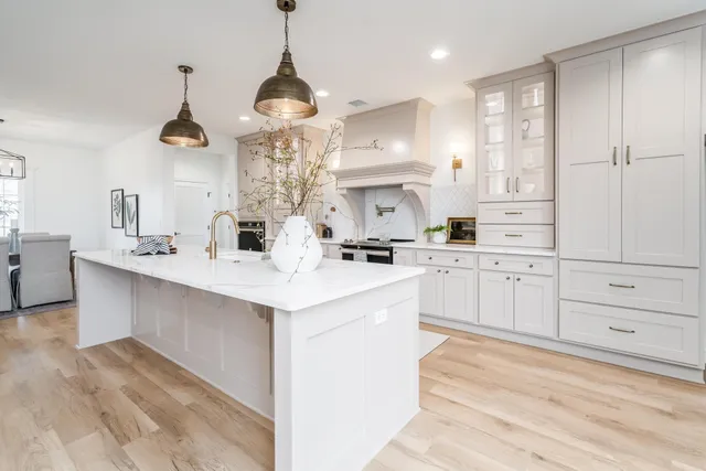 $750,000 | 11925 West 39th St/ Macarthur Wichita Ks 67215, Wichita, KS 67215