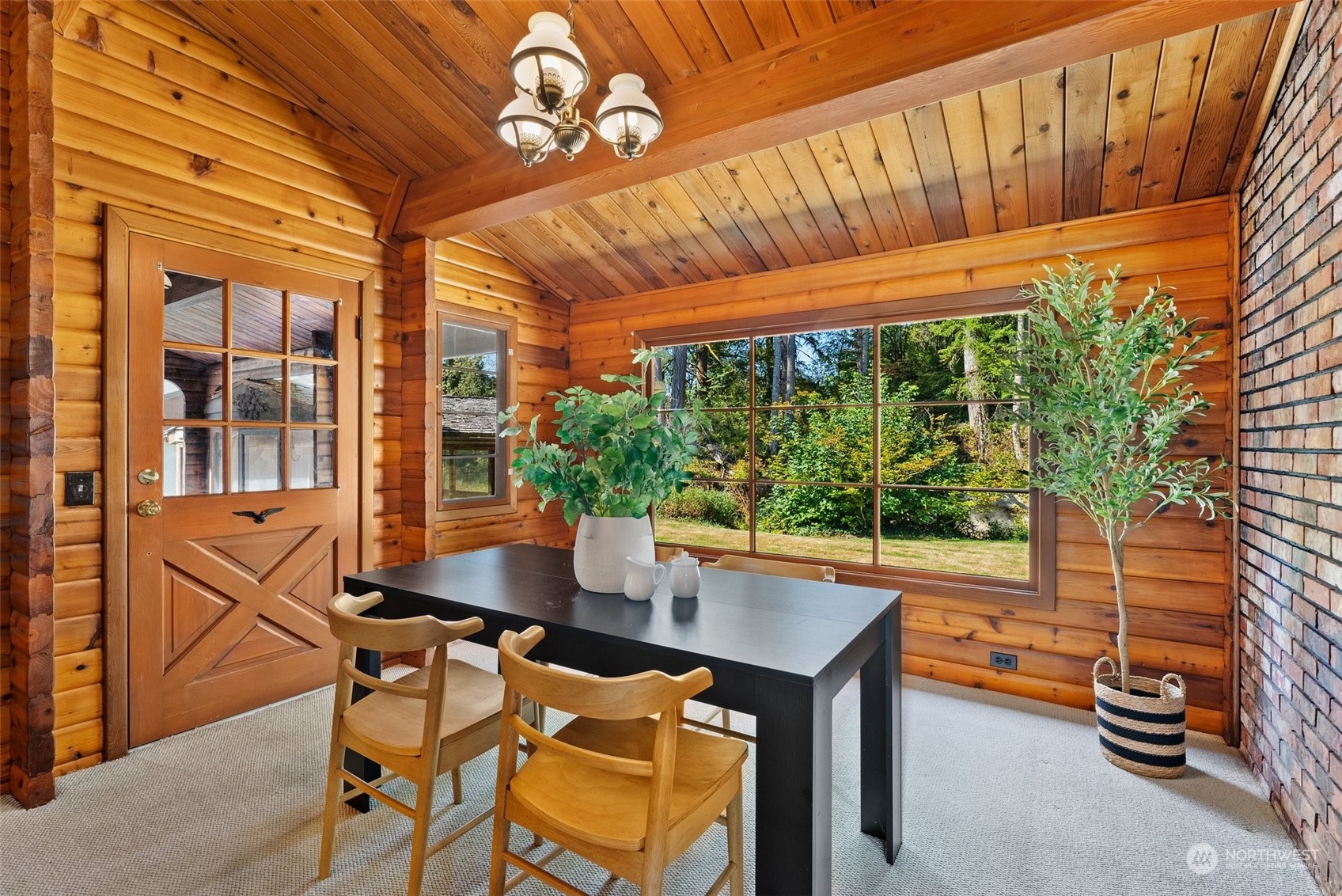 1028 King Road Winlock, WA 98596 - Photo 14 of 38 a view of a patio with a table and chairs