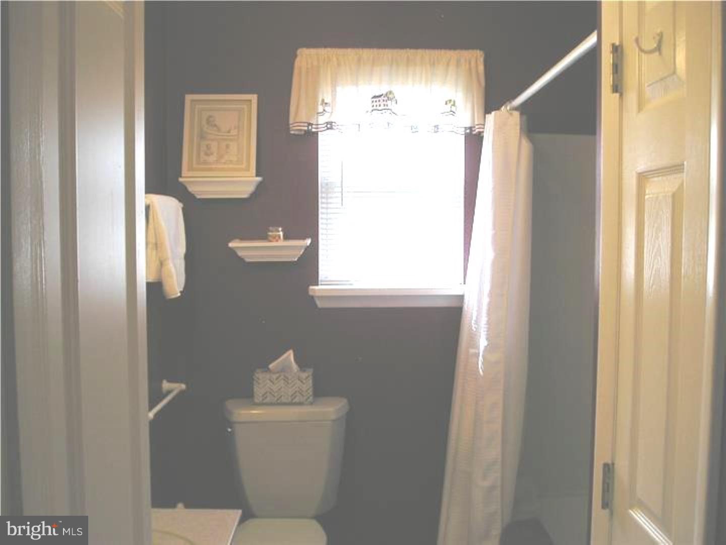 180 Middle Road Dublin, PA 18917 - Photo 12 of 18 Bathroom