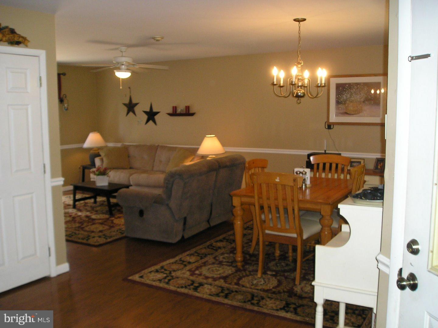 180 Middle Road Dublin, PA 18917 - Photo 6 of 18 Living Room