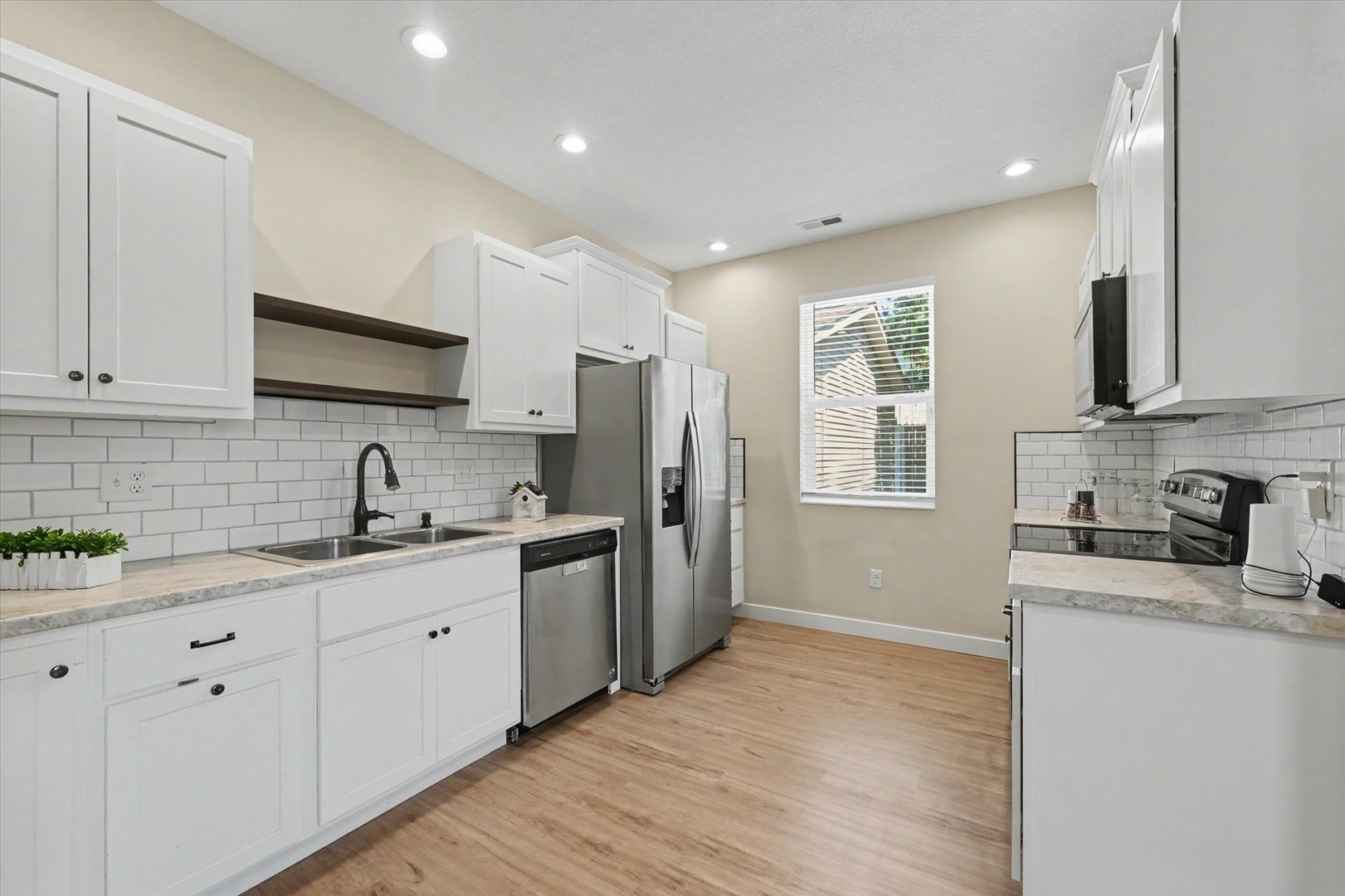 2014 Winchester Drive Champaign, IL 61821 - Photo 10 of 32