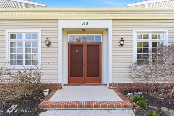 $400,000 | 34 B Rutland Lane, Monroe Township, NJ 08831