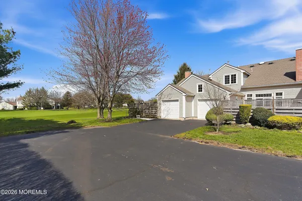 $400,000 | 34 B Rutland Lane, Monroe Township, NJ 08831