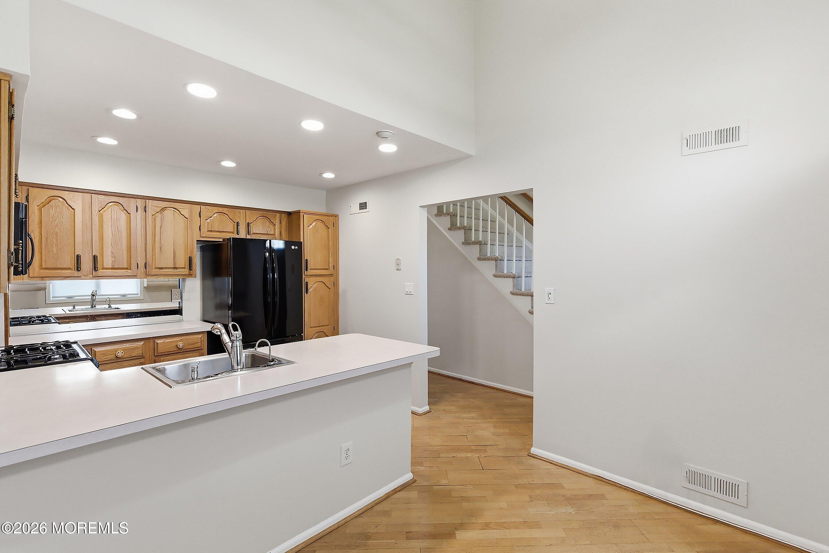 34 B Rutland Lane Monroe Township, NJ 08831 - Photo 5 of 46