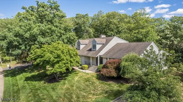 $1,180,000 | 97 Poplar Drive, Cedar Knolls, NJ 07927