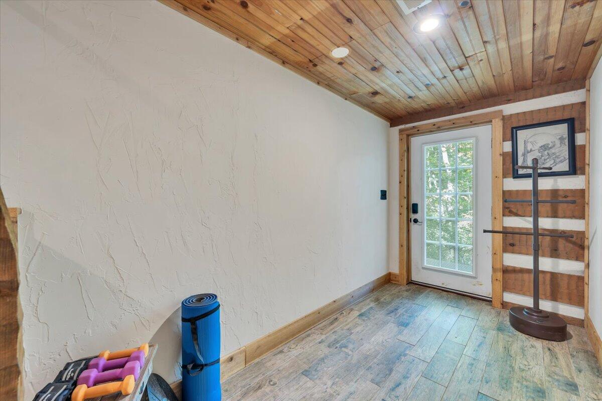 5750 Bandy Road Roanoke, VA 24014 - Photo 38 of 83 38-MIB00240