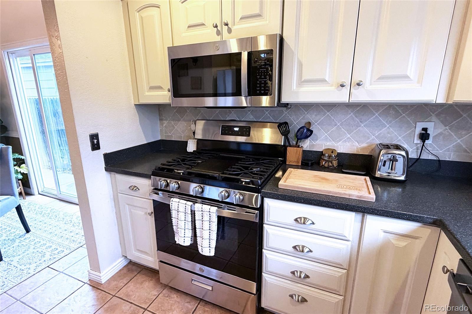 9263 West 98th Way Westminster, CO 80021 - Photo 10 of 38