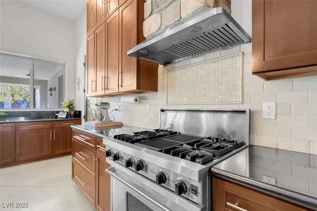 $9,000 | 4725 North Jensen Street, Las Vegas, NV 89129