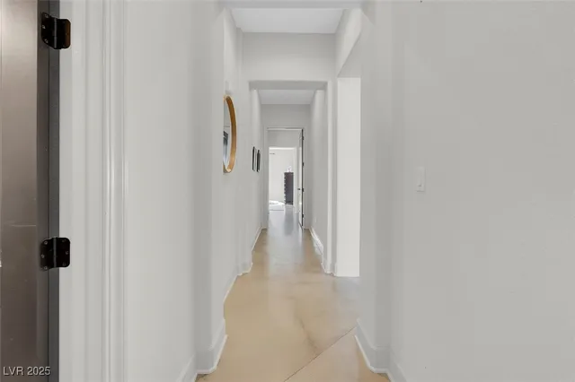 $9,000 | 4725 North Jensen Street, Las Vegas, NV 89129