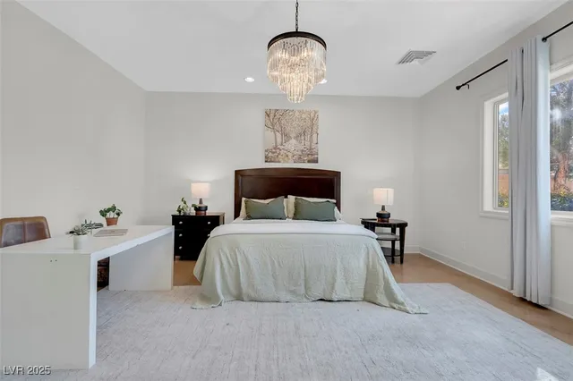 $9,000 | 4725 North Jensen Street, Las Vegas, NV 89129