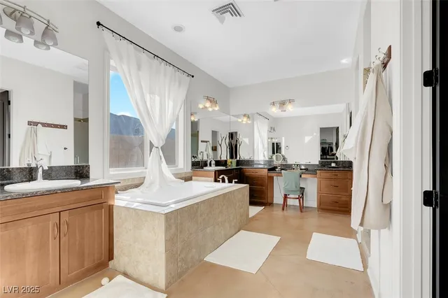 $9,000 | 4725 North Jensen Street, Las Vegas, NV 89129