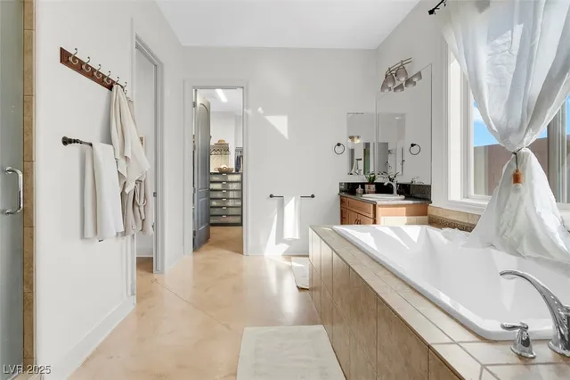 $9,000 | 4725 North Jensen Street, Las Vegas, NV 89129