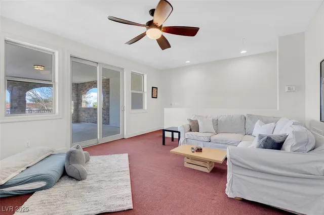 $9,000 | 4725 North Jensen Street, Las Vegas, NV 89129