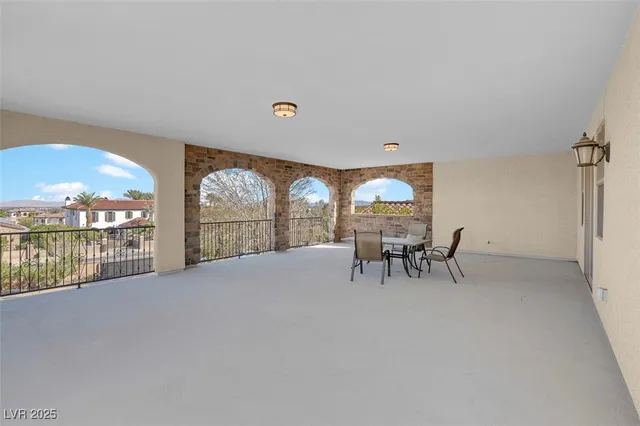 $9,000 | 4725 North Jensen Street, Las Vegas, NV 89129