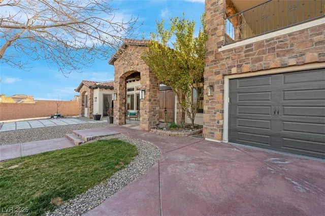 $9,000 | 4725 North Jensen Street, Las Vegas, NV 89129