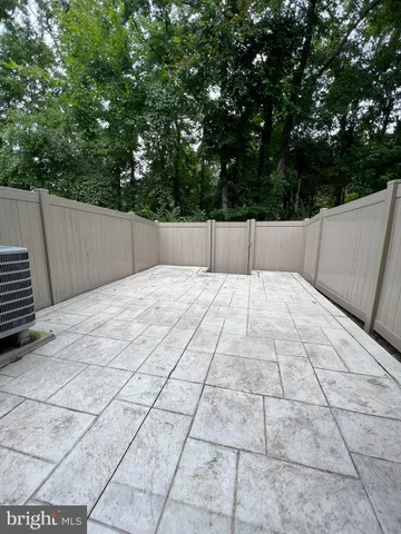 $2,420 | 5504 Woodlawn Manor Court, Alexandria, VA 22309