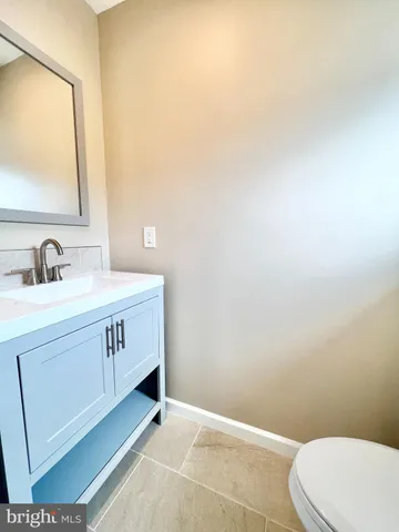 $2,420 | 5504 Woodlawn Manor Court, Alexandria, VA 22309