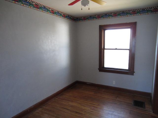 2112 Ferris Road Columbus, OH 43224 - Photo 7 of 10