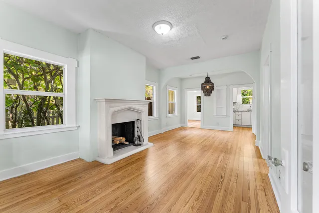 $849,000 | 224 North Ocean Breeze, Lake Worth Beach, FL 33460