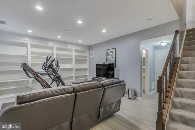 $3,300 | 642 Belmont Bay Drive, Woodbridge, VA 22191