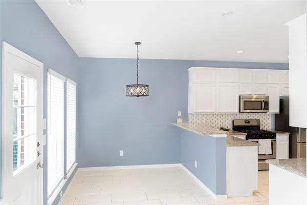 $259,900 | 1405 El Camino Village Drive, Webster, TX 77058