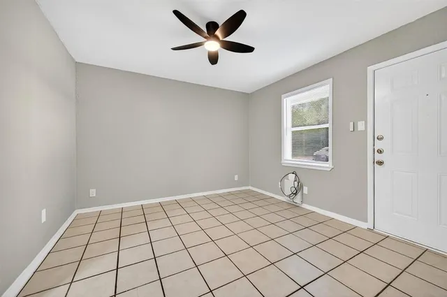 $750 | 816 South Crockett Street, Unit 4, Sherman, TX 75090