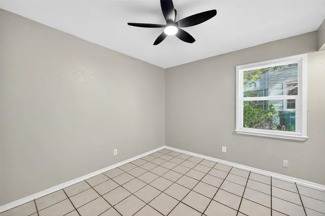 $750 | 816 South Crockett Street, Unit 4, Sherman, TX 75090