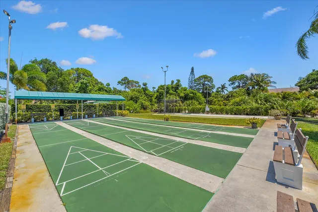 a view of a tennis court