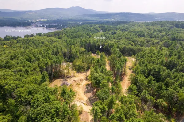$2,095,000 | 7 Winni Farm Road, Gilford, NH 03249