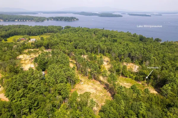 $2,095,000 | 7 Winni Farm Road, Gilford, NH 03249