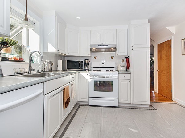 19 Martinwood Road Boston, MA 02130 - Photo 8 of 23 Gallery Image 8