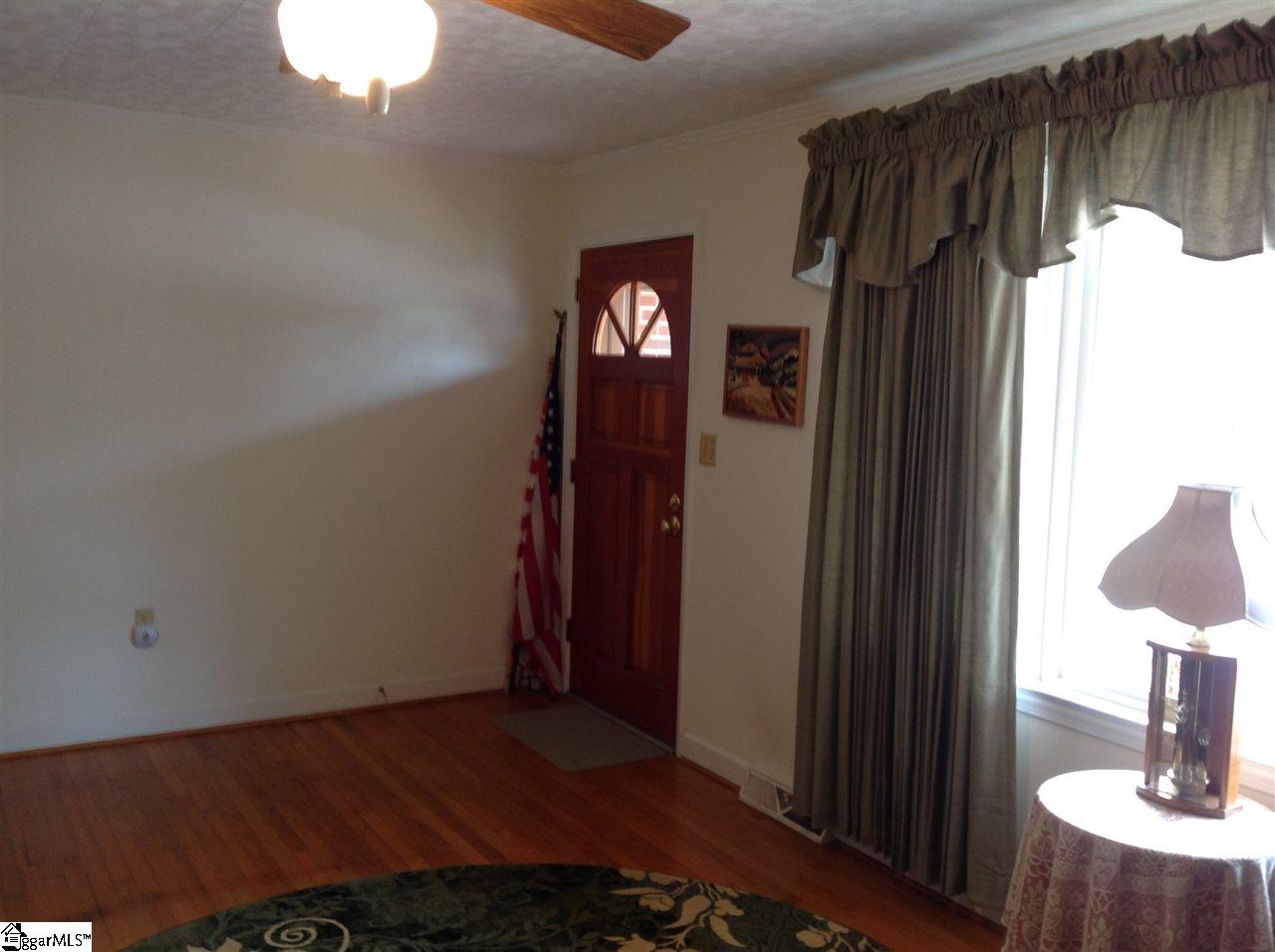 284 State Rd S-30-567 Clinton, SC 29325 - Photo 8 of 32 Gallery Image 8