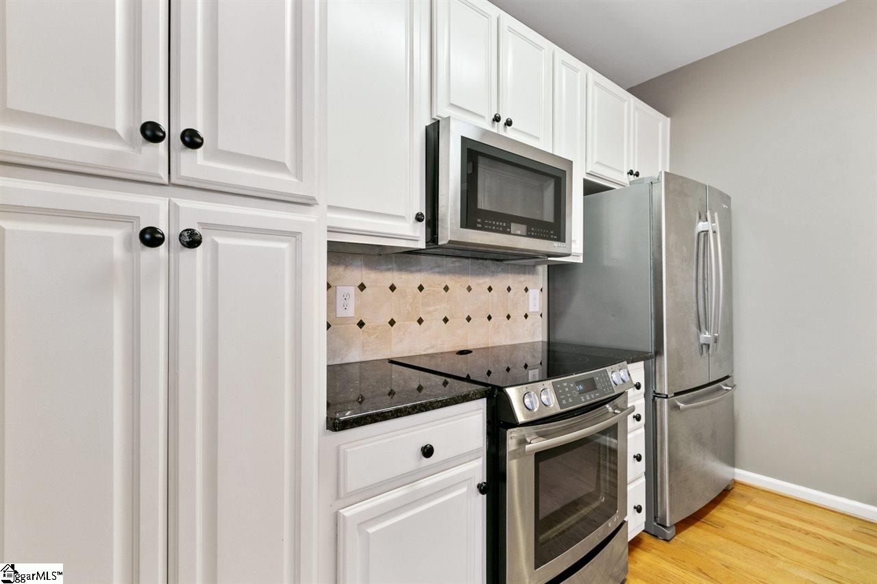 308 Rockbrook Court Greer, SC 29650 - Photo 12 of 36 Gallery Image 12