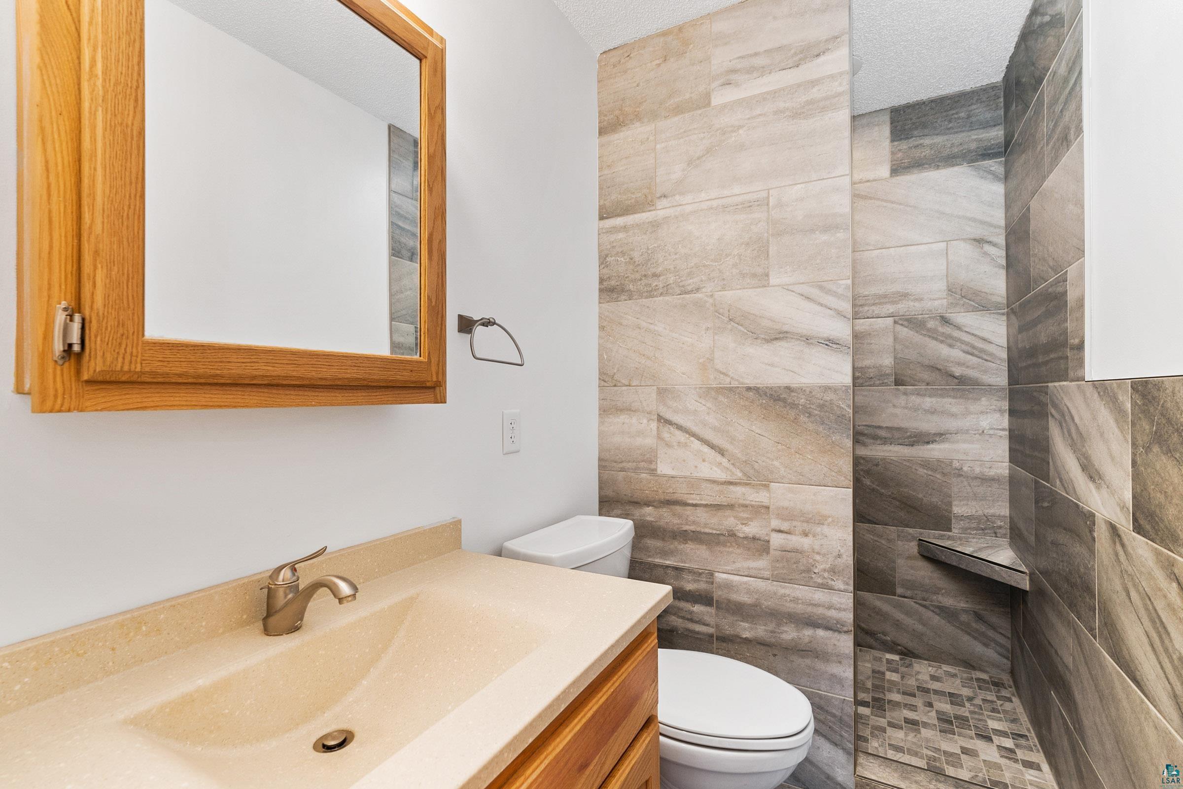 5871 North Pike Lake Road Duluth, MN 55811 - Photo 18 of 50 3/4 Master Bath