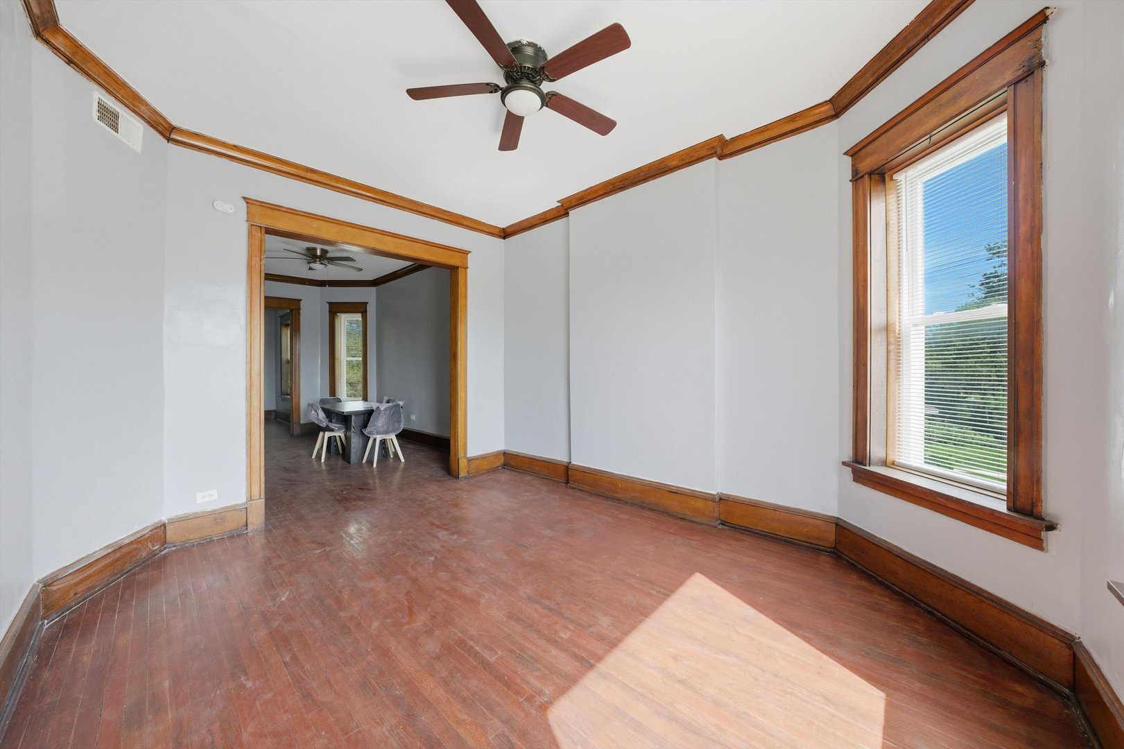 7056 South Parnell Avenue, Unit 3N Chicago, IL 60621 - Photo 2 of 12