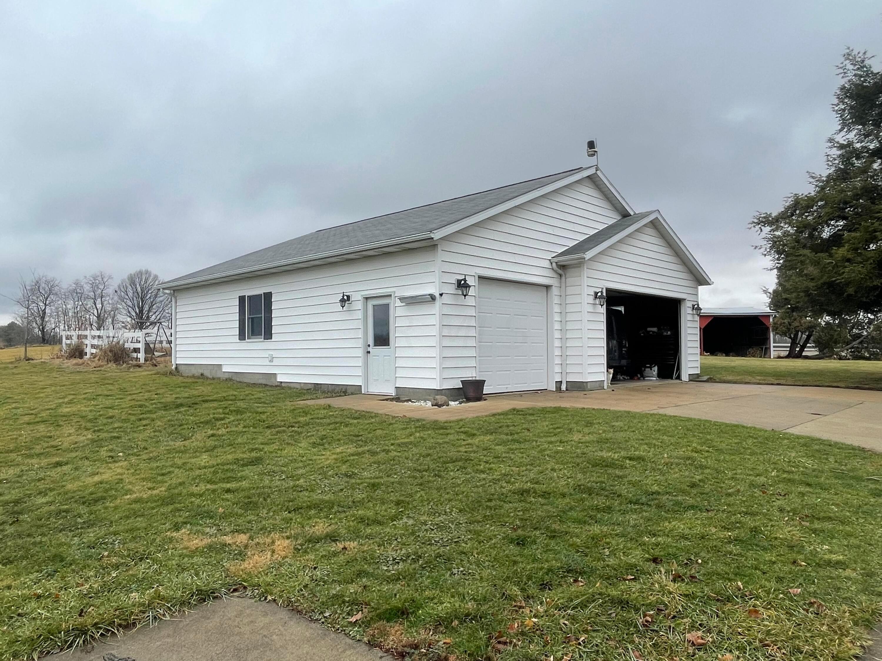3859 Ganges-Five Points Road Mansfield, OH 44903 - Photo 4 of 20 3859 Ganges Five Points Road