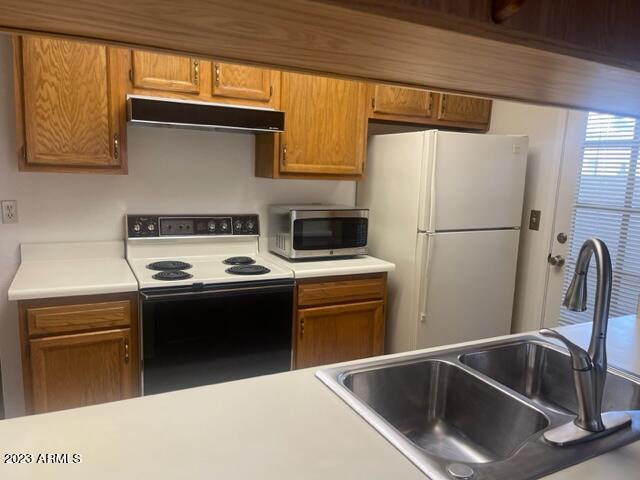 1222 West Baseline Road, Unit 141 Tempe, AZ 85283 - Photo 7 of 9 Kitchen
