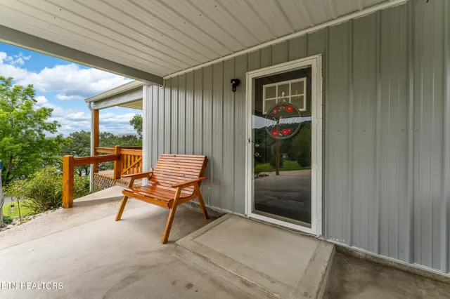 $475,000 | 817 Powell Valley Shores Circle, Speedwell, TN 37870