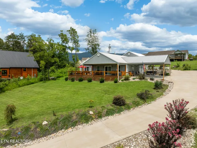 $475,000 | 817 Powell Valley Shores Circle, Speedwell, TN 37870