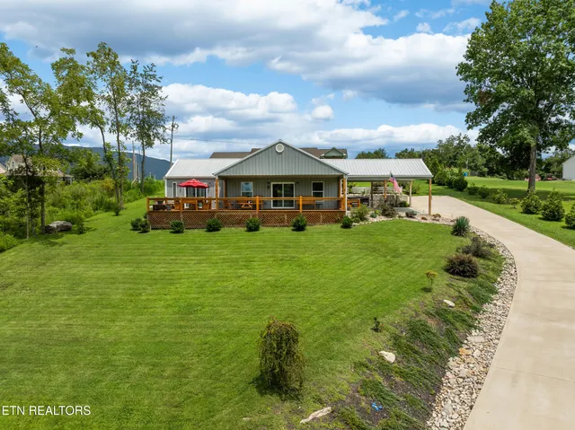 $475,000 | 817 Powell Valley Shores Circle, Speedwell, TN 37870