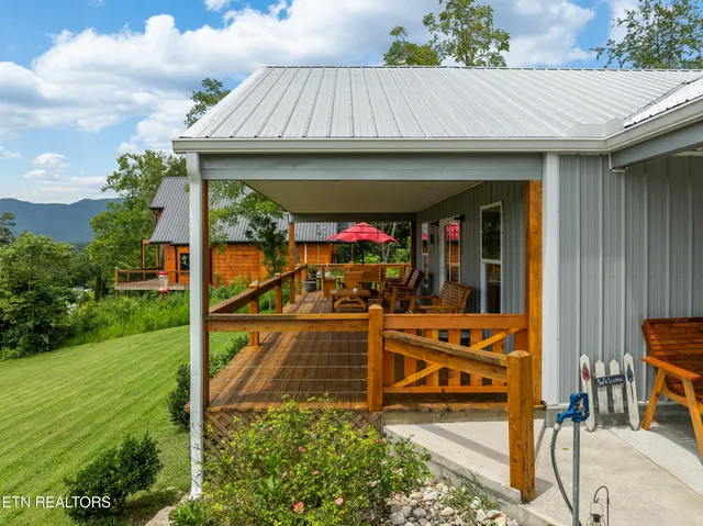 $475,000 | 817 Powell Valley Shores Circle, Speedwell, TN 37870