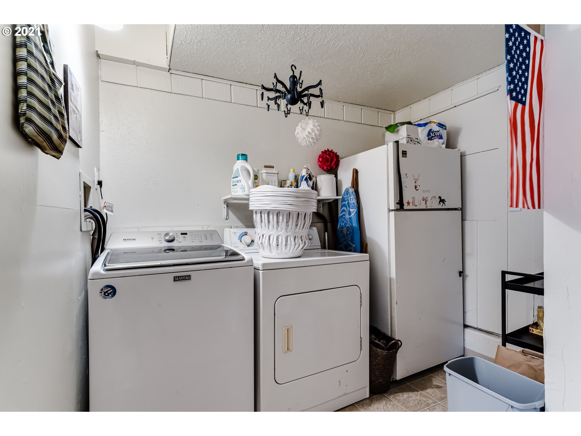 433 Cambridge Street Springfield, OR 97477 - Photo 18 of 32