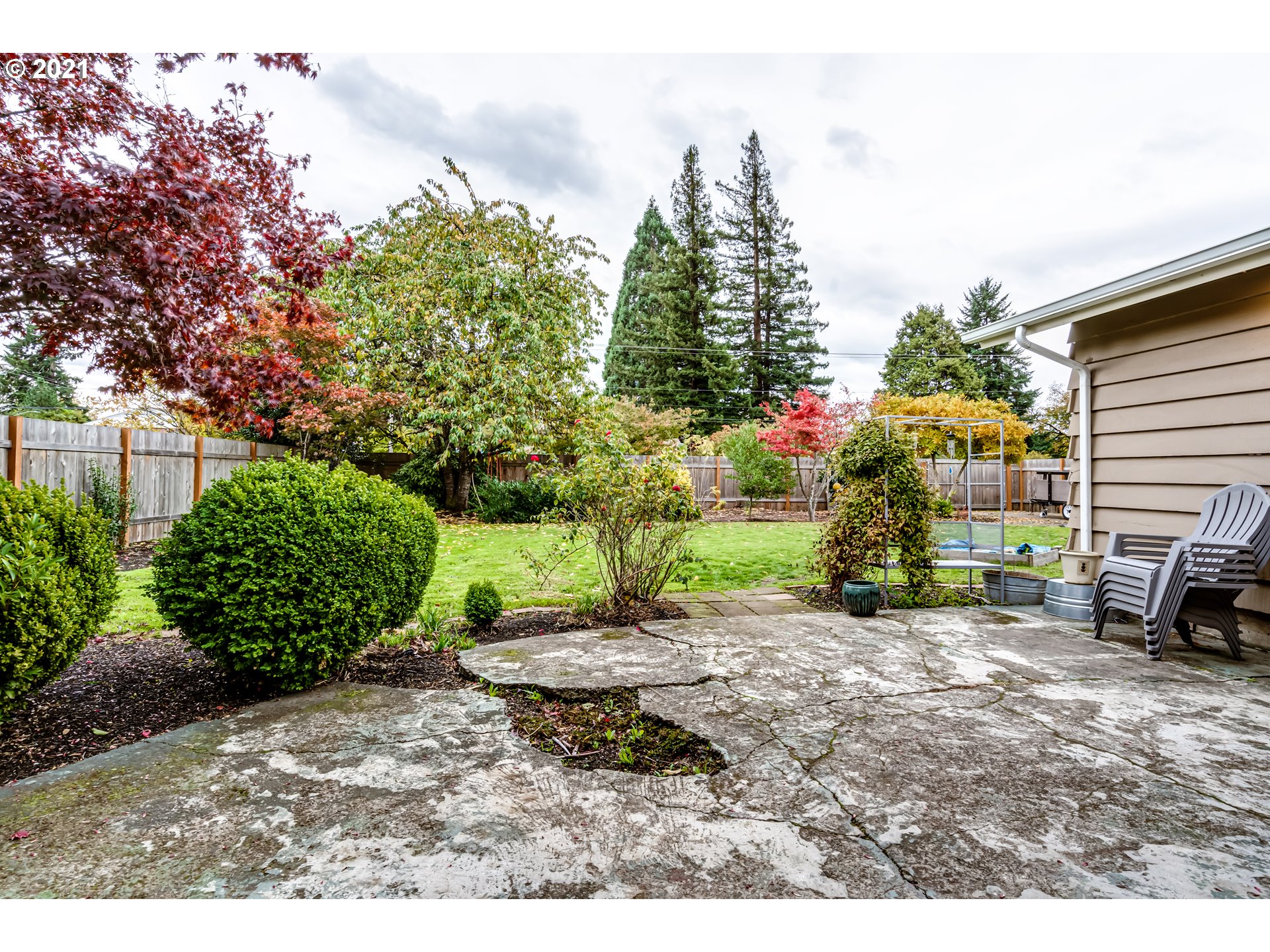 433 Cambridge Street Springfield, OR 97477 - Photo 28 of 32