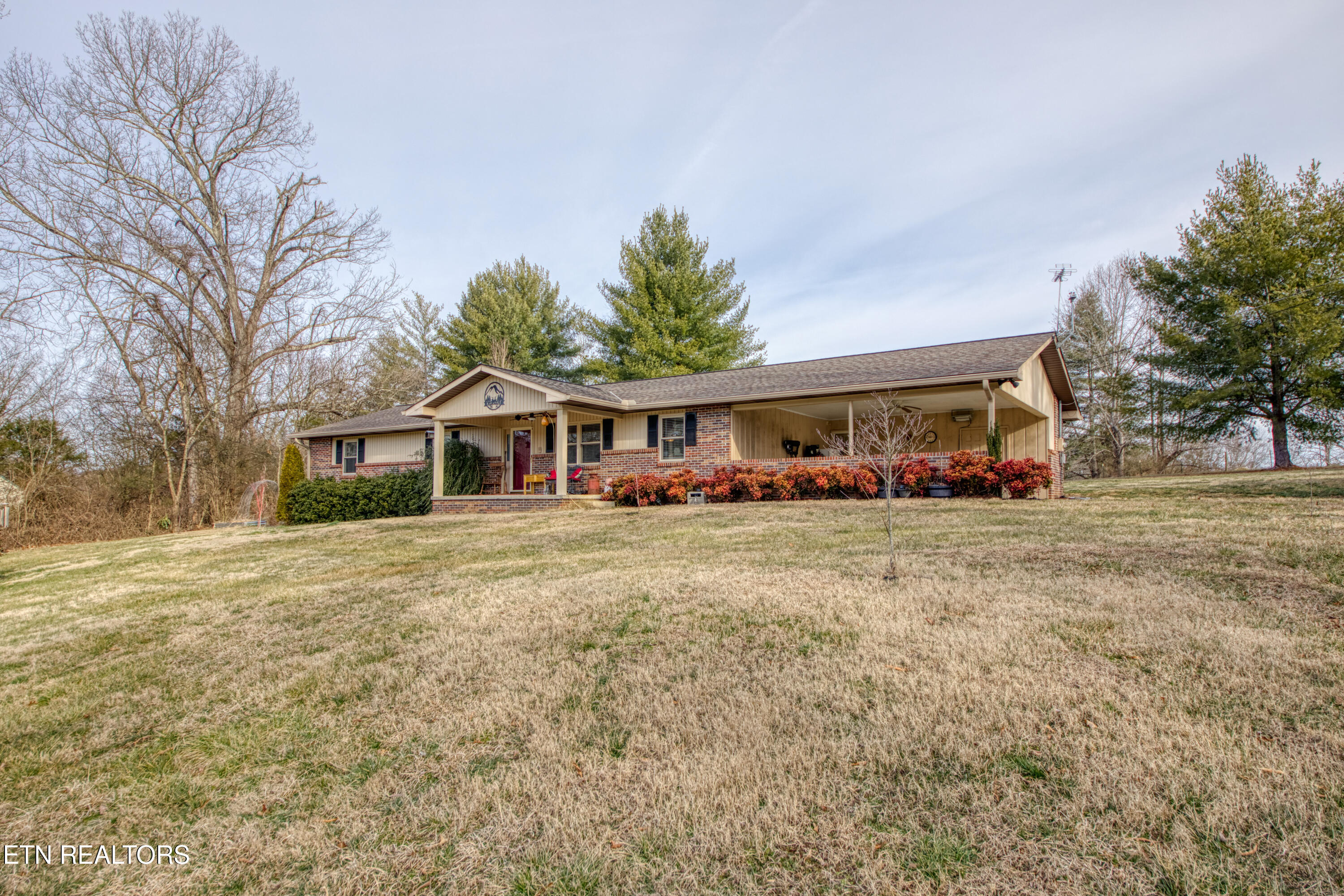 1237 Burnett Station Road Seymour, TN 37865 - Photo 2 of 19 0H3A0633_99