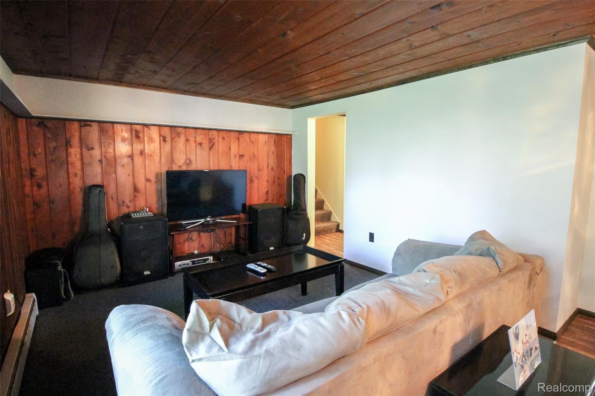 7295 Busch Road Birch Run, MI 48415 - Photo 2 of 33 Copy of 13.JPG
